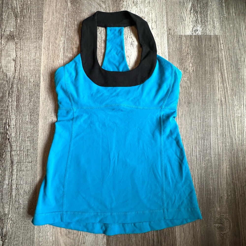 Lululemon scoop neck tank size 6